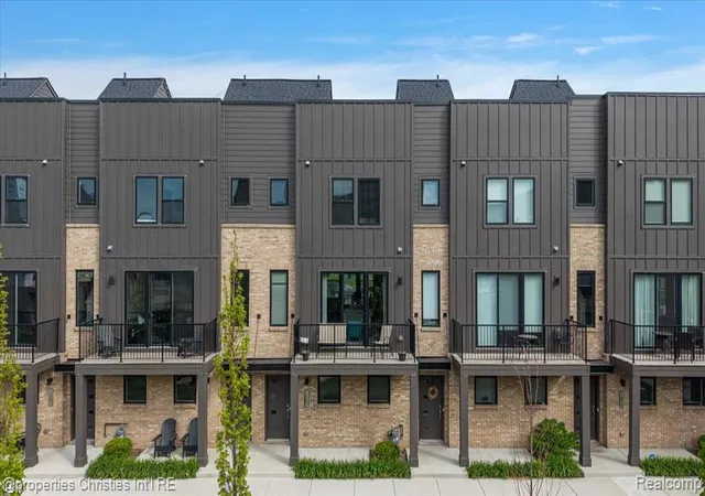 1083-hampton-cir-detroit-mi-48207/hzid_6975331b