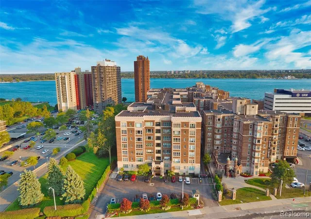 8120-e-jefferson-ave-1b1-detroit-mi-48214/hzid_fef861ed