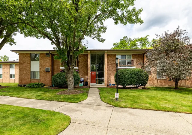 1213-island-dr-101-ann-arbor-mi-48105/hzid_61b22eef