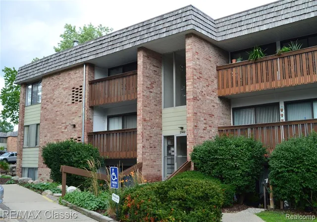 2142-pauline-blvd-ann-arbor-mi-48103-5182/hzid_818910b1