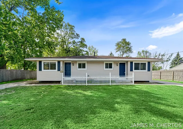 228-south-st-spring-lake-mi-49456/hzid_fb22b878