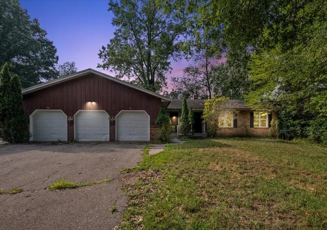 944-lancashire-ct-grand-rapids-mi-49508-2447/hzid_02c4c42f