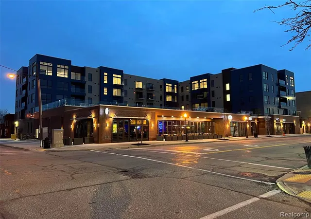 166-oak-st-410-wyandotte-mi-48192/hzid_c07398ba