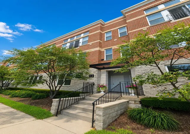 66-clinton-st-14-mount-clemens-mi-48043/hzid_608978ad