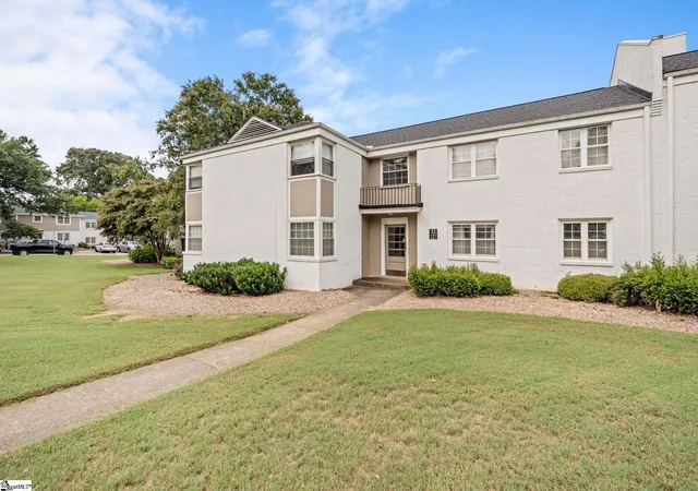 100-lewis-dr-unit-22d-greenville-sc-29605/hzid_9c0a6941