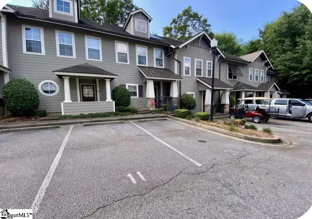 20-howe-st-unit-11-greenville-sc-29601/hzid_2b7af5ab