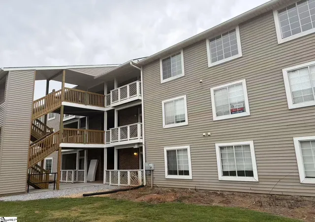 220-elm-st-unit-523-clemson-sc-29361/hzid_5daa5997