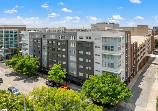 100-e-washington-st-unit-63-greenville-sc-29601/hzid_7d251c2f