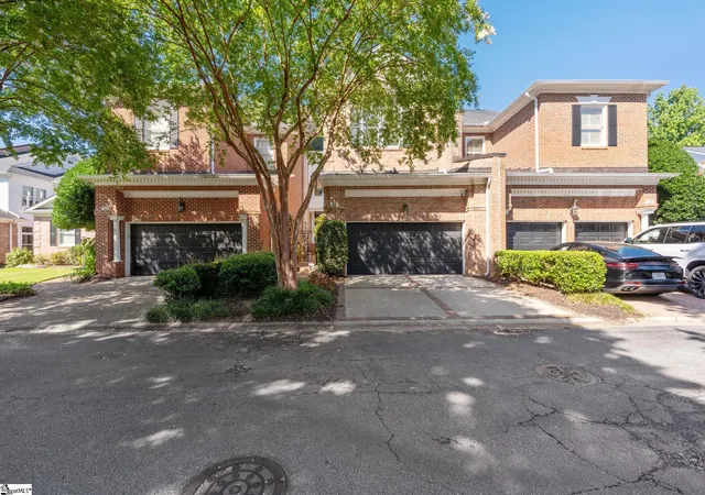 1400-thornblade-blvd-unit-28-greer-sc-29650/hzid_930529ce