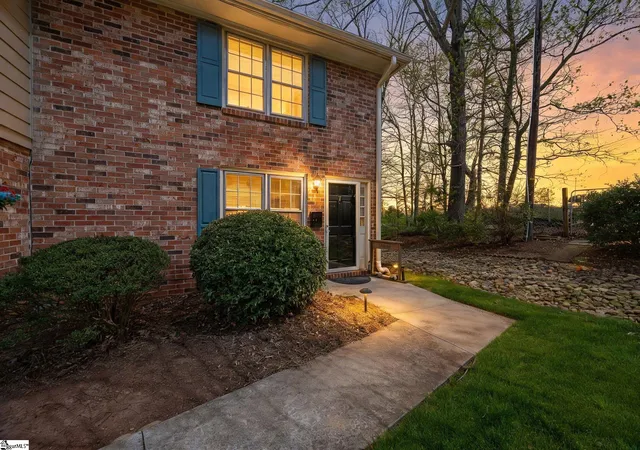 710-hunts-bridge-rd-greenville-sc-29617/hzid_9aa12a2b