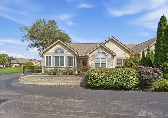 124-villa-pointe-dr-springboro-oh-45066/hzid_c7ac6123