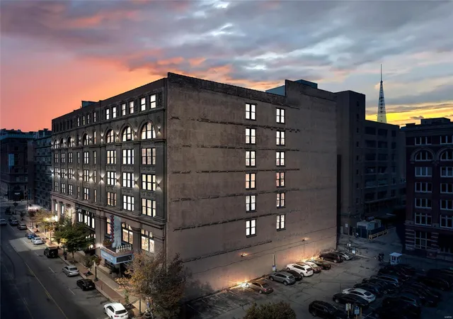 1113-washington-ave-706-st-louis-mo-63101/hzid_02eef906