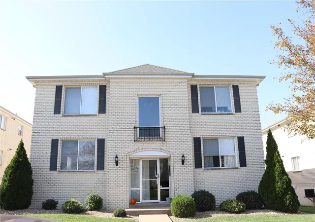 10010-chardin-way-1-saint-louis-mo-63128/hzid_e72985dd