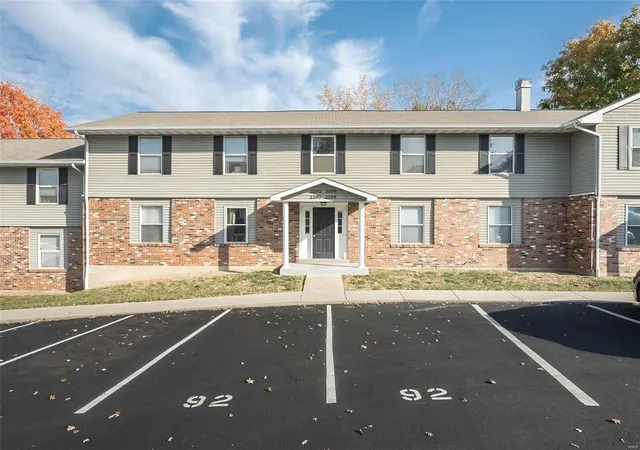 2294-highland-hill-dr-h-st-peters-mo-63376/hzid_b6c424f6