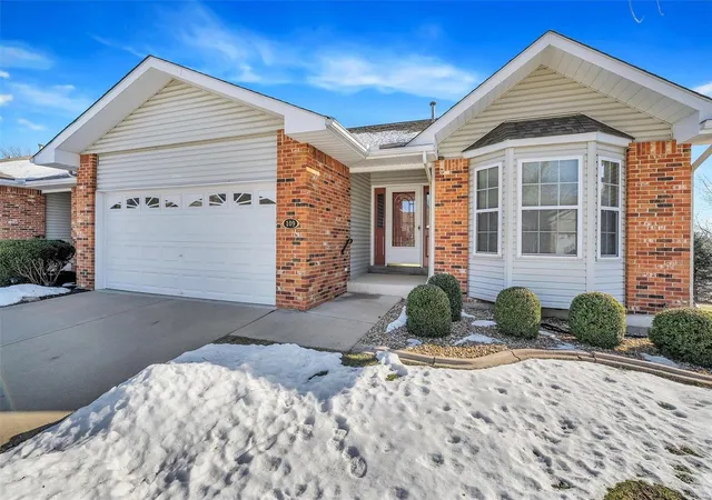 109-braewood-cir-2c-st-charles-mo-63301/hzid_3b64d5c5