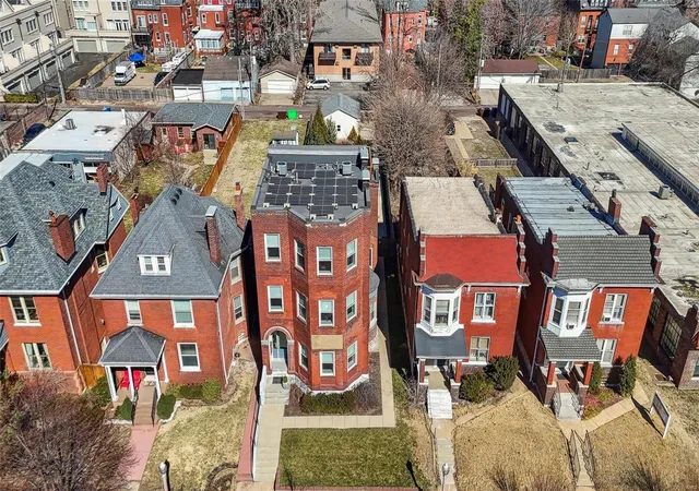 4237-laclede-ave-a-st-louis-mo-63108/hzid_767695af