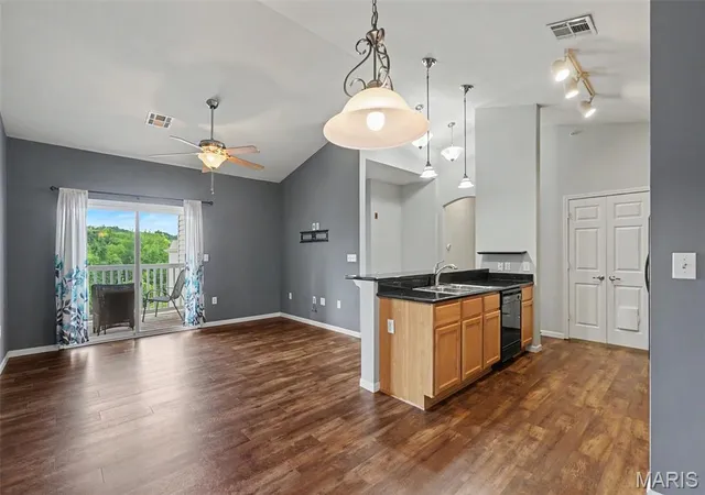 39-kassebaum-ln-305-saint-louis-mo-63129/hzid_c867e315