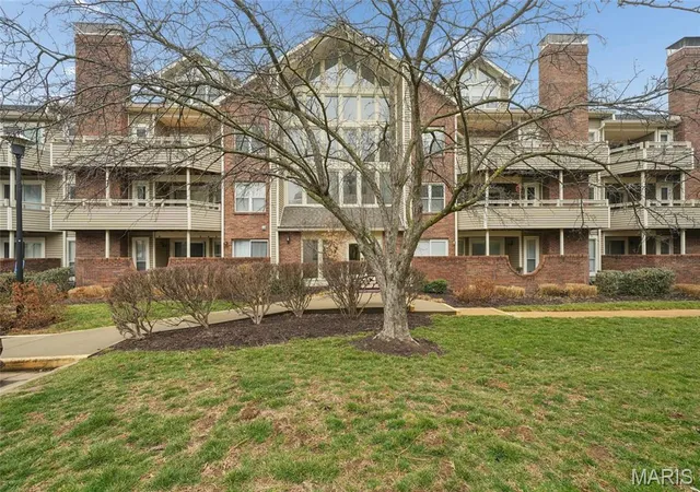 1010-thoreau-ct-310-st-louis-mo-63146/hzid_4b0da3ec