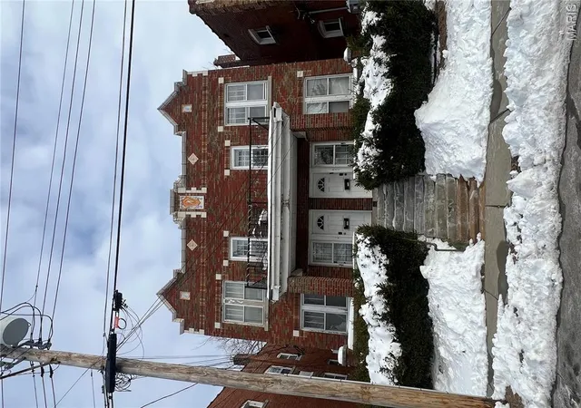 1712-yale-ave-a-richmond-heights-mo-63117/hzid_2eaa2bba