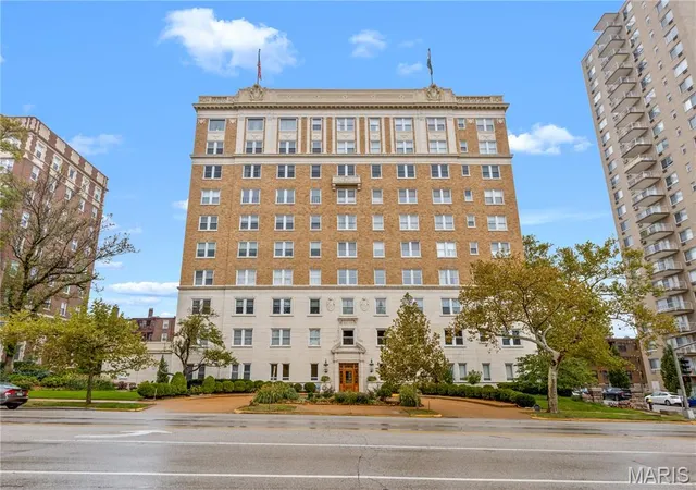 709-s-skinker-blvd-703-st-louis-mo-63105/hzid_74755426