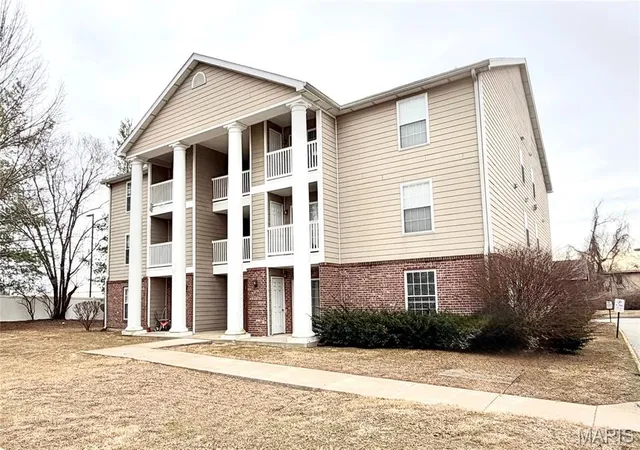 660-materdie-ln-203-florissant-mo-63031/hzid_e49bf1eb