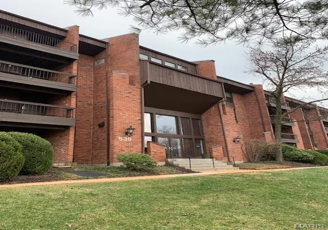 539-coeur-de-royale-dr-204-creve-coeur-mo-63141/hzid_2493c08d
