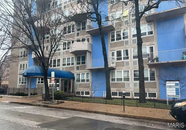 210-n-17th-st-1110-st-louis-mo-63103/hzid_c119c979