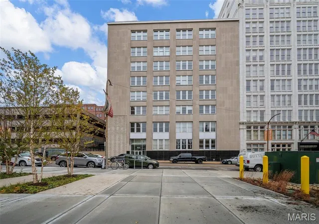 1511-locust-st-101-st-louis-mo-63103/hzid_57aebfb1