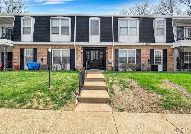 1680-herault-pl-c-st-louis-mo-63125/hzid_06d9dcd6