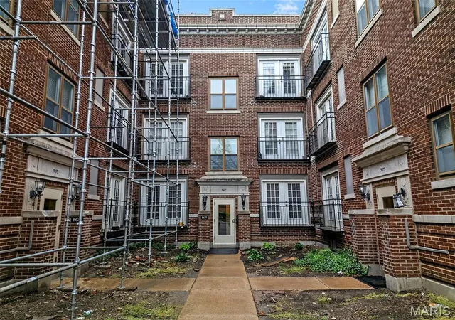 5677-waterman-blvd-11-saint-louis-mo-63112/hzid_df72eaf3