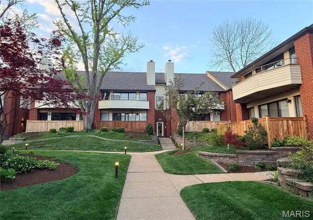 5575-waterman-blvd-b-saint-louis-mo-63112/hzid_03fc3187