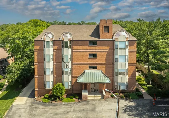 415-w-jefferson-ave-301-kirkwood-mo-63122/hzid_3cf12ebd
