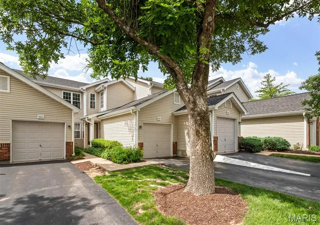 605-pine-ridge-trails-ct-b-ballwin-mo-63021/hzid_f6475ec8