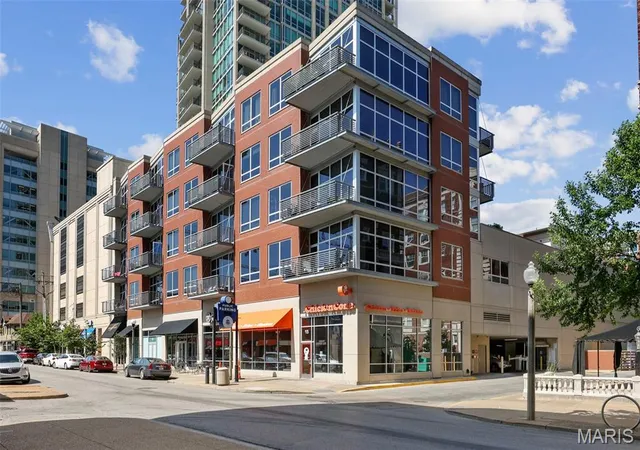 9-n-euclid-ave-610-st-louis-mo-63108/hzid_d4342daf