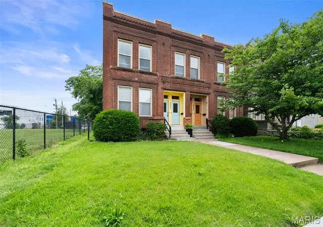 4034-laclede-ave-b-saint-louis-mo-63108/hzid_a4cac5ae