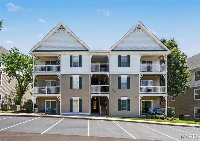 1141-arbor-creek-dr-3b-st-louis-mo-63122/hzid_1e36a6ce