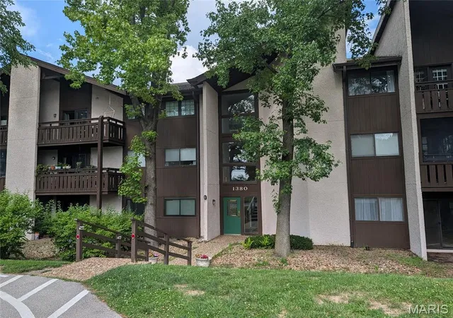 1380-heritage-lndg-7-st-charles-mo-63303/hzid_5b69f393