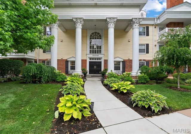15049-claymoor-ct-13-chesterfield-mo-63017/hzid_05c158a1
