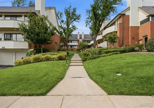 5575-waterman-blvd-c-st-louis-mo-63112/hzid_f8b0102d