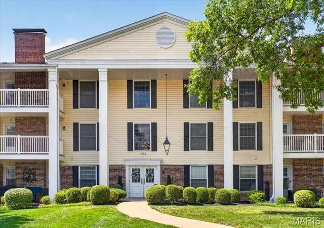 1512-bedford-forge-ct-14-chesterfield-mo-63017/hzid_321b9ad5