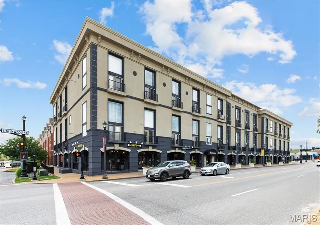 200-s-kirkwood-rd-320-st-louis-mo-63122/hzid_8a829659