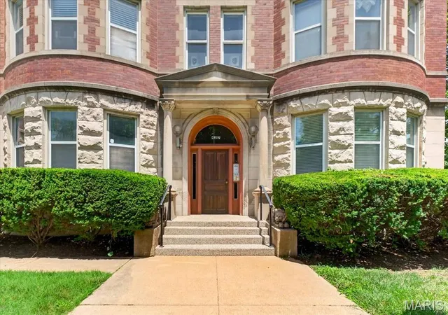 4317-lindell-blvd-d-saint-louis-mo-63108/hzid_8796449b