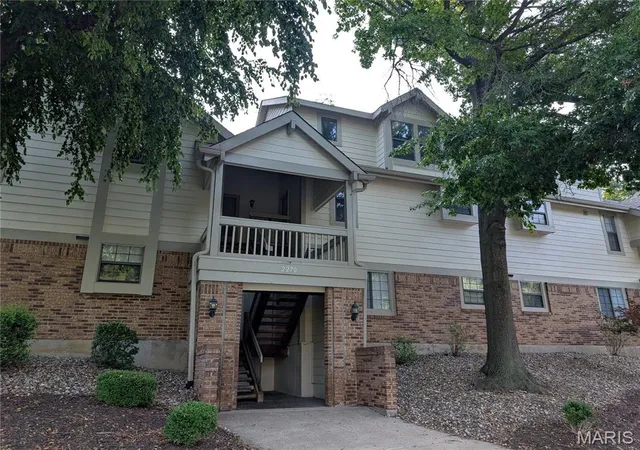 2270-rule-ave-d-maryland-heights-mo-63043/hzid_8eba539f