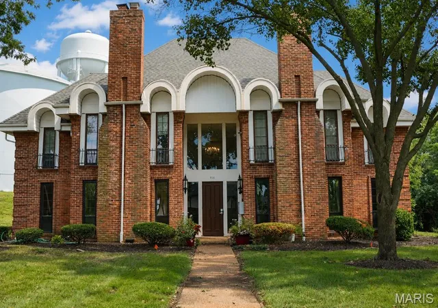 916-claytonbrook-dr-1-ballwin-mo-63011/hzid_20777d13