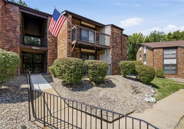 6803-cottage-grove-ln-f-oakville-mo-63129/hzid_e26ae3d9