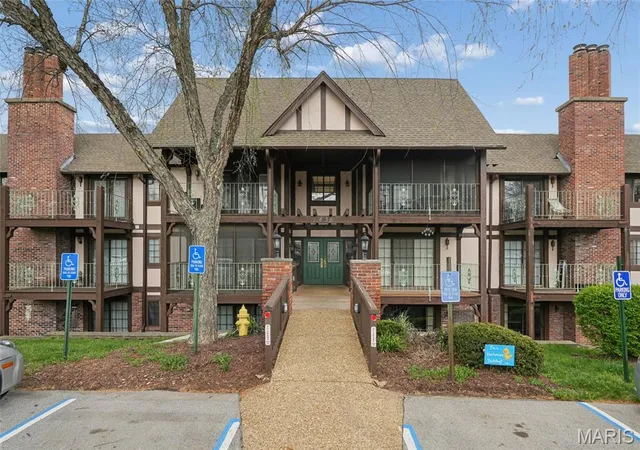 1436-heritage-lndg-310-saint-charles-mo-63303/hzid_866fcc53