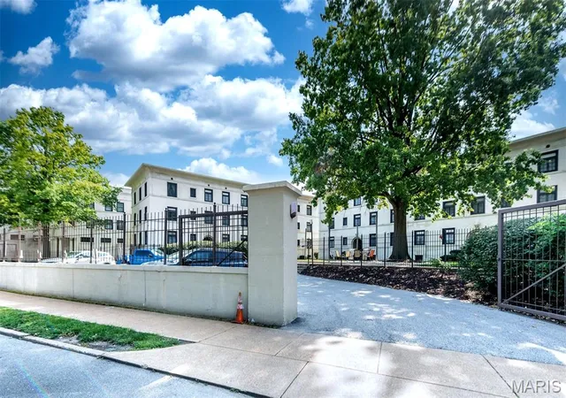 607-westgate-ave-e-university-city-mo-63130/hzid_e5a7fa20