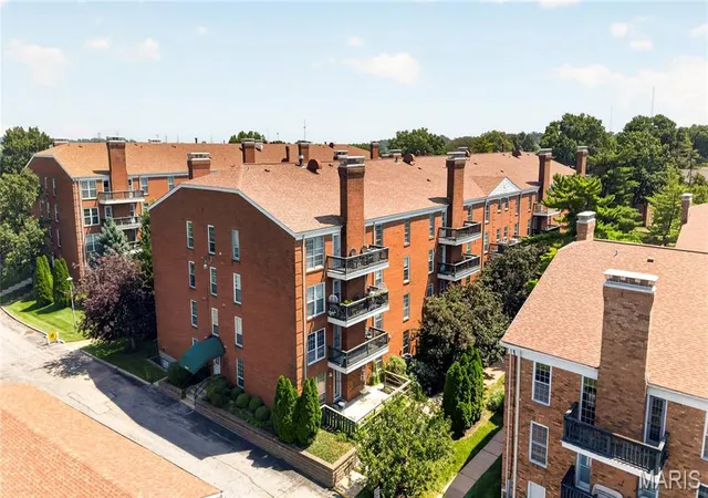 10367-oxford-hl-dr-18-saint-louis-mo-63146/hzid_230898b1