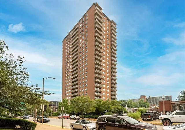 4466-w-pine-blvd-2e-st-louis-mo-63108/hzid_95ceead6
