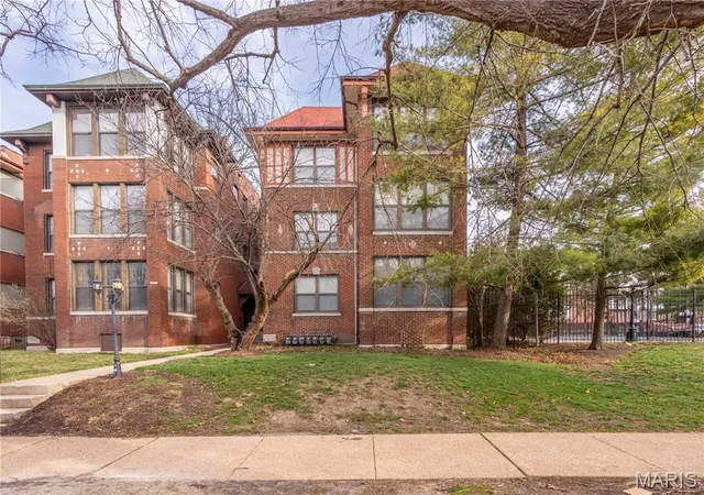 5653-waterman-blvd-1n-st-louis-mo-63112/hzid_06db4f77